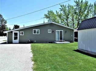 117 Chinook Trl, Prudenville, MI 48651