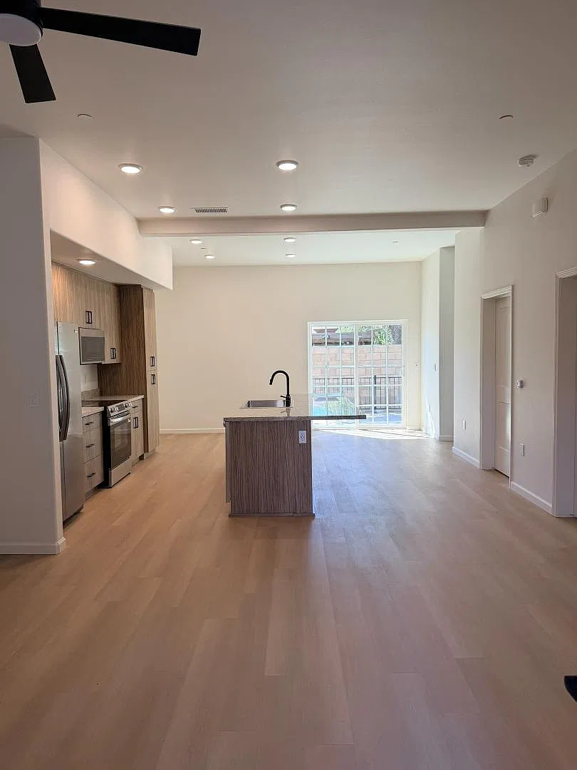 295 Champion Street - Unit A — Photo 4