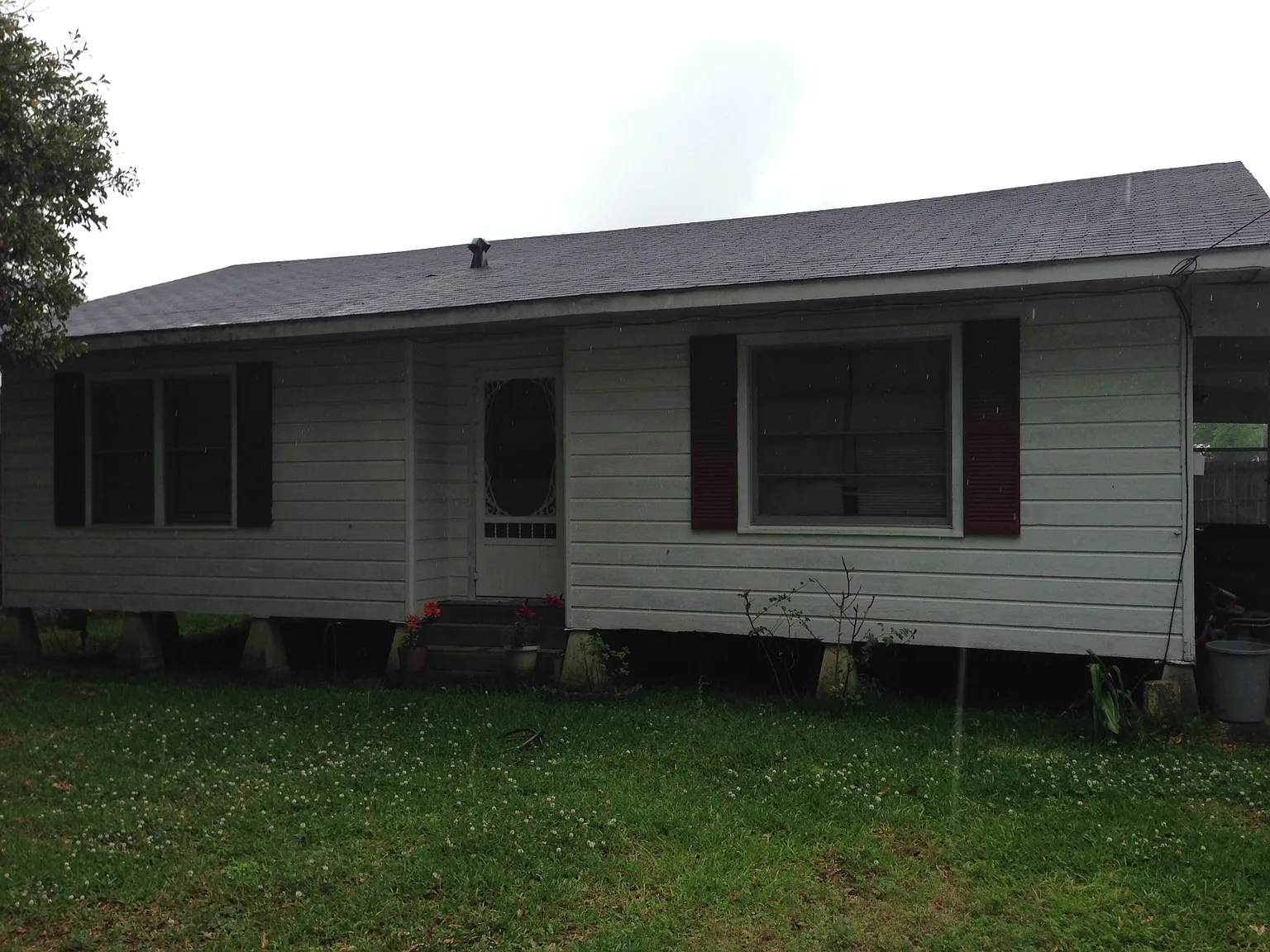 2 bed, 950 sqft, $845 — Photo 2