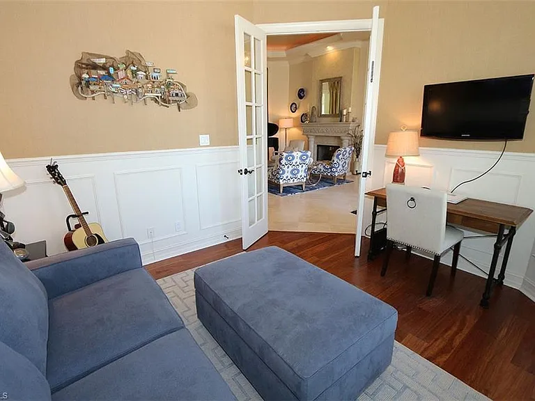 1824 Crayton Rd — Photo 15