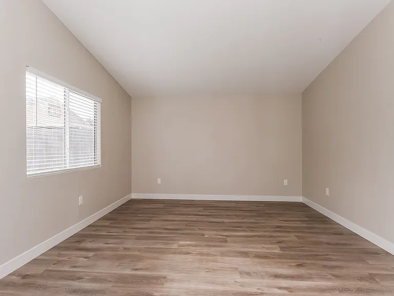 5225 Panguitch Dr — Photo 10