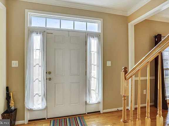 4th image of 1325 Huntley Cir