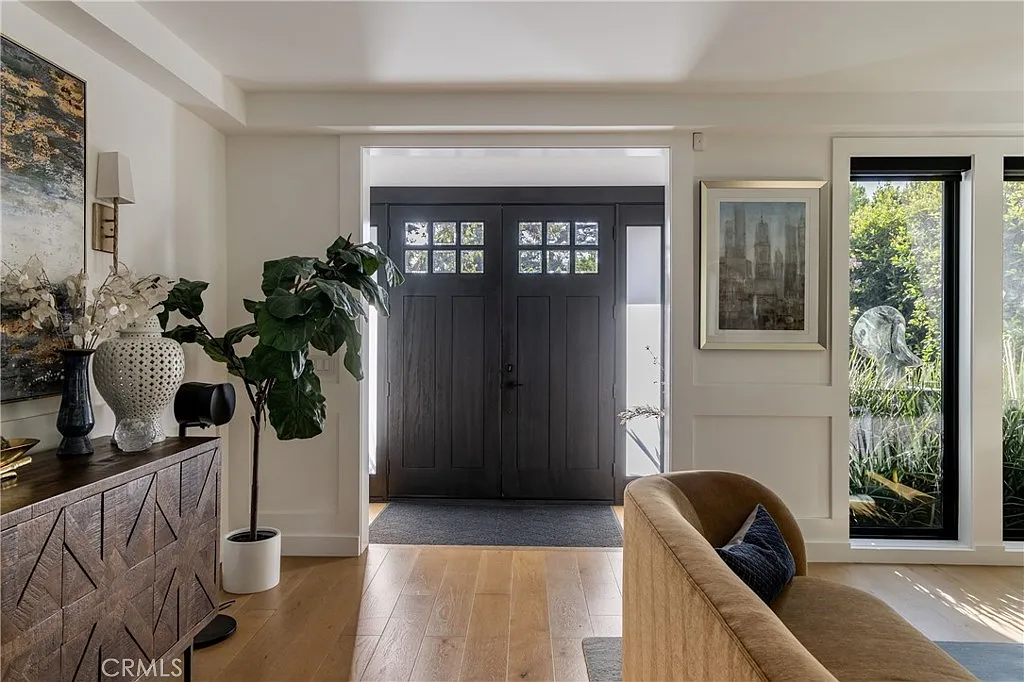 5 bed, 6.5 bath, 5010 sqft, $14,000 — Photo 4