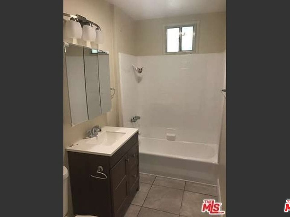 2nd image of 4814 Mascot St #4814