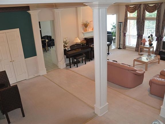 2nd image of 215 Teal Ln