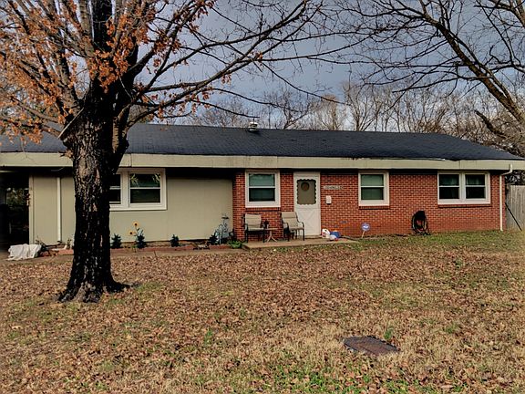 2nd image of 108 Arnold Dr