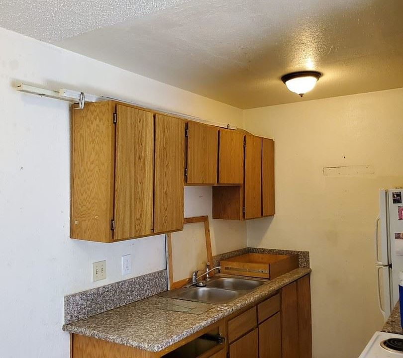 1st image of 1541 E Harmon Ave APT 204