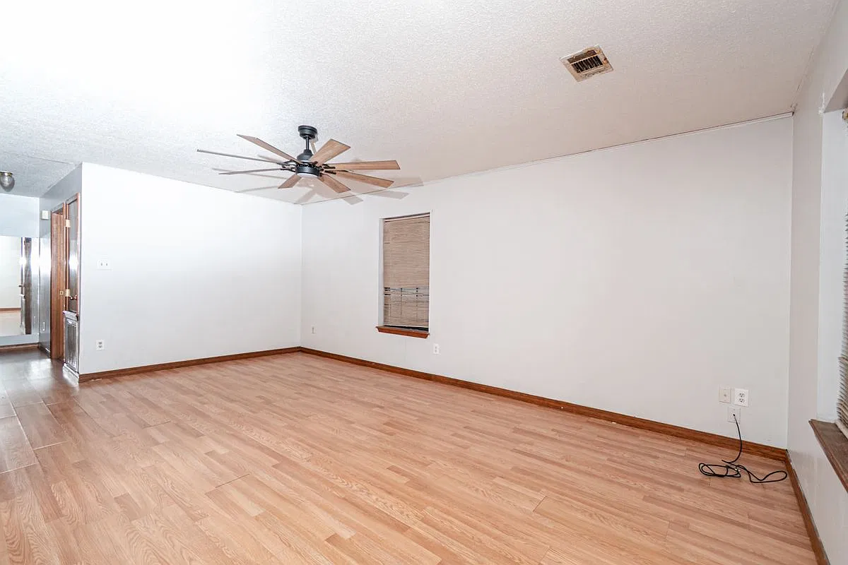 2 bed, 2.0 bath, 975 sqft, $800 — Photo 3