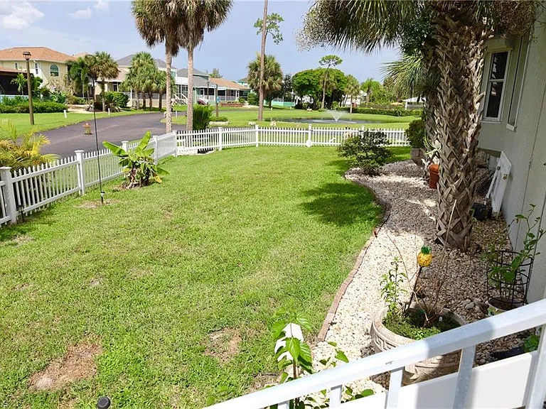6123 Montego Bay Loop — Photo 25