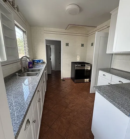 326 N La Jolla Ave — Photo 14