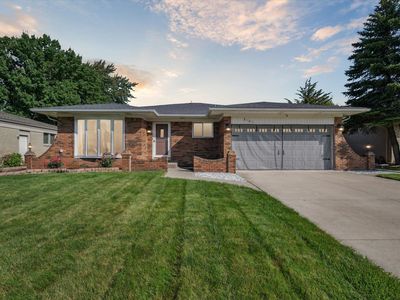 3101 Donna Dr, Sterling Heights, MI, 48310