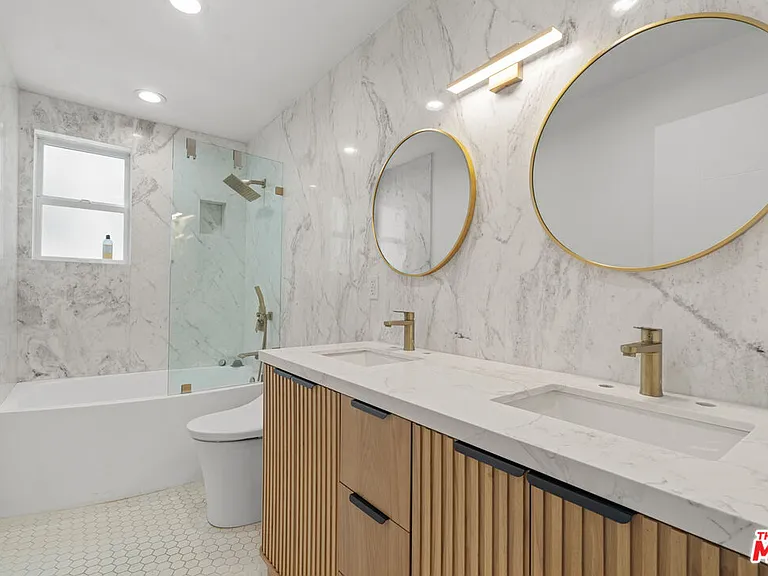 157 Hart Ave — Photo 12
