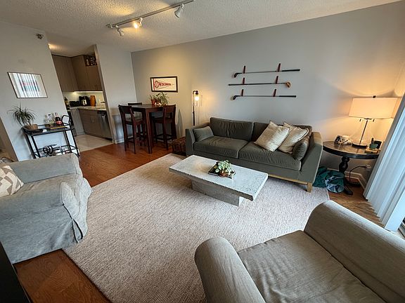 3rd image of 1212 N Lasalle St #1003