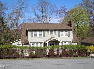 66 Perrin Ave, Shavertown, PA 18708