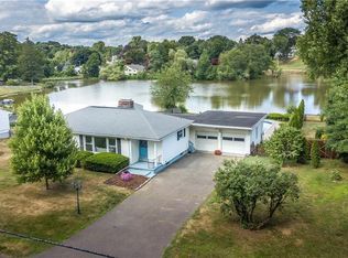 24 Apple Blossom Ln, Danbury, CT 06811