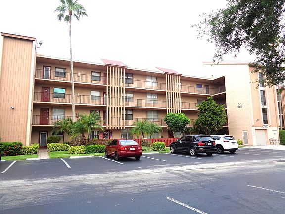 2nd image of 7320 Lake Circle Drive #101