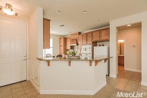5th image of 1709 Dogwood Glen Way