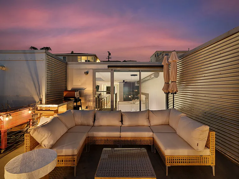 3033 India St #8 — Photo 49