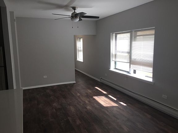 3rd image of 843 W Sunnyside Ave