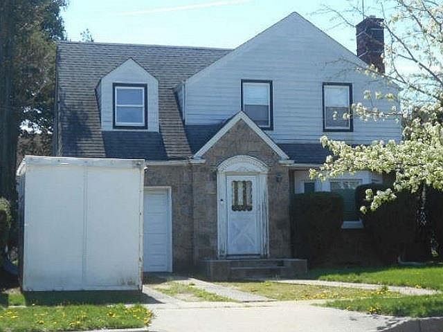 1st image of 212 Belmont PKWY