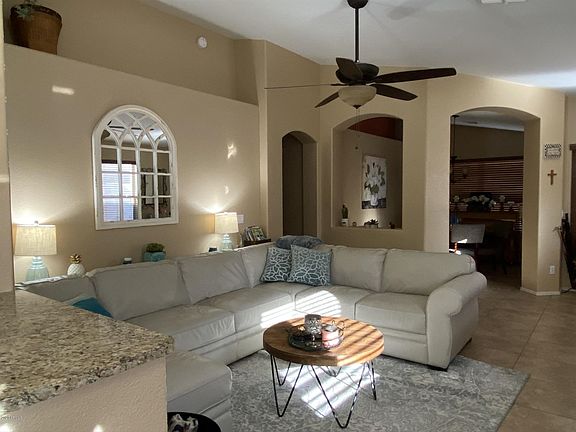 4th image of 8206 W Clara Ln