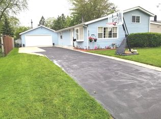 2103 Tepee Ave, Carpentersville, IL 60110