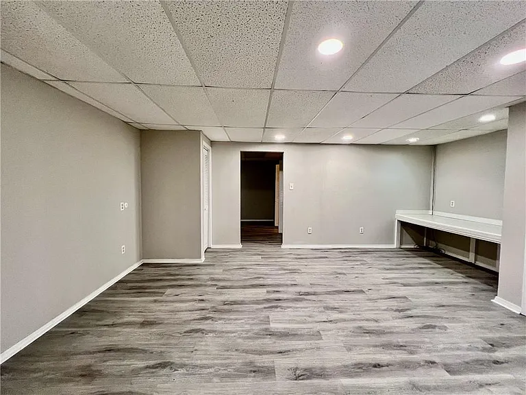 1502 Queen Anne Ct — Photo 17