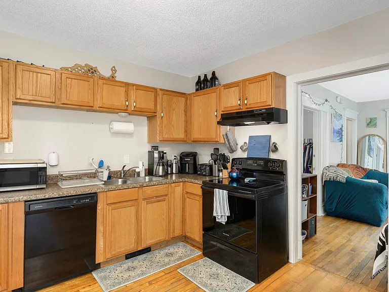 750 Buchanan St NE #1 — Photo 9