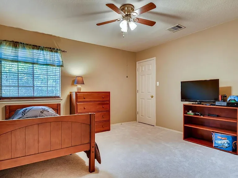 9221 Meyrick Park Trl — Photo 15
