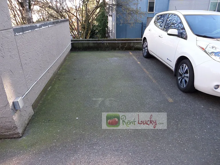 300 10th Ave #B101 — Photo 18