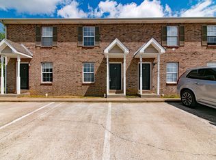 821 Oak Arbor Ct APT 4, Clarksville, TN 37040