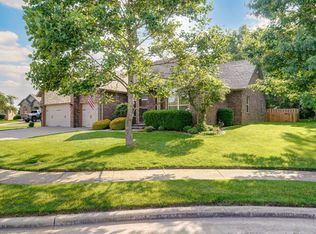 3210 W Aussie Ct, Springfield, MO 65810
