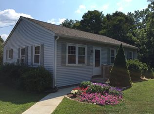 410 S Union St, Guilford, CT 06437