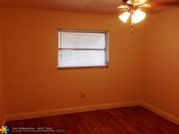 5th image of 8380 NW 27th Pl
