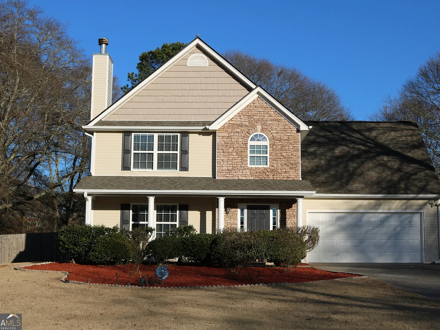 3 bed, 2.5 bath, 2218 sqft, $2,100 — Photo 3
