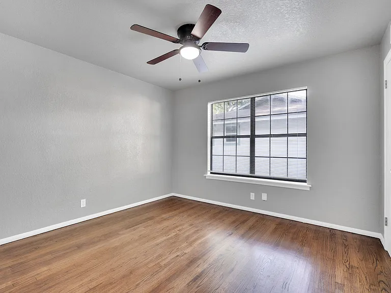 772 Fernwood St — Photo 7