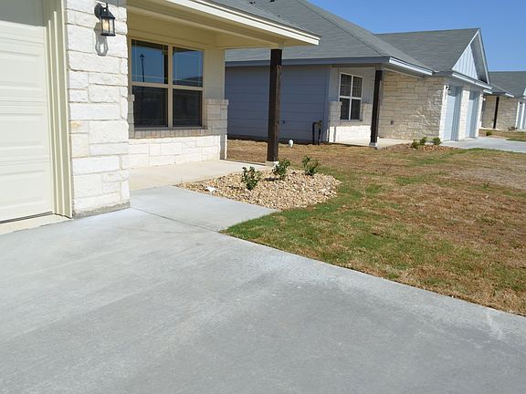 2nd image of 1906 Castroville Trl #B