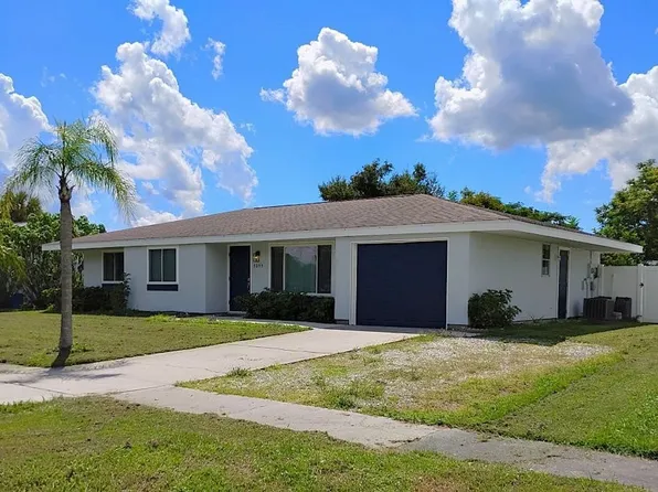 3055 Pan American Blvd, North Port, FL 34287