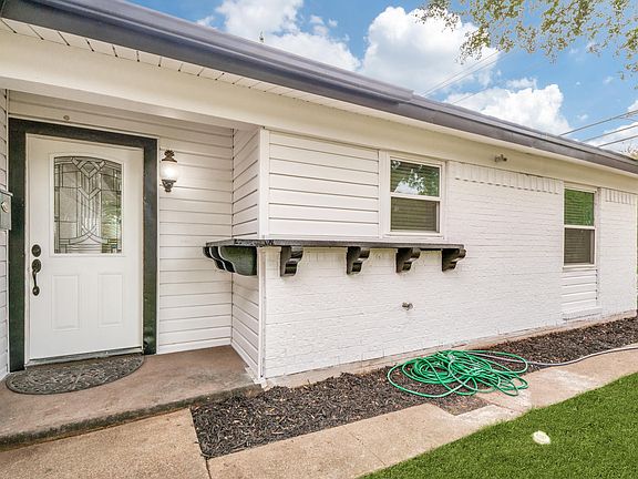3rd image of 2137 Tompkins Dr