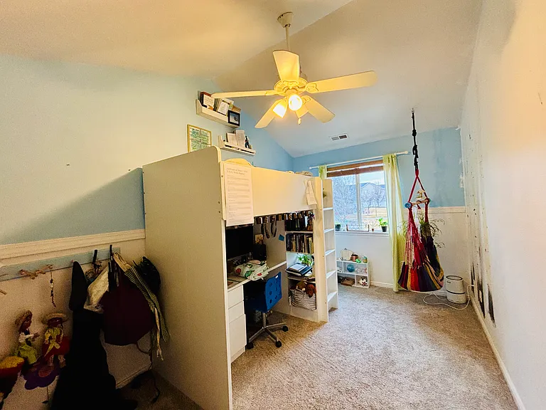 1590 Wynview Ln — Photo 7
