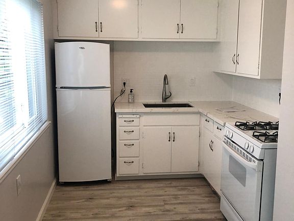 2nd image of 133 Santa Helena Ave