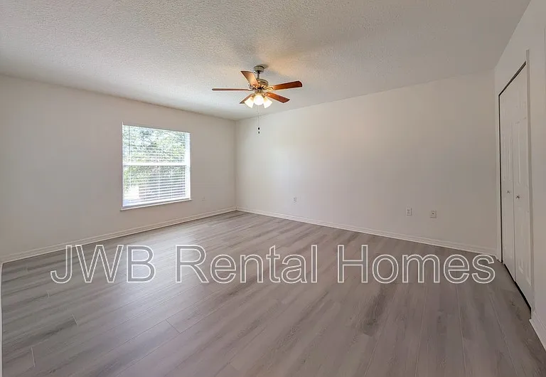 5430 Shady Pine St S — Photo 14