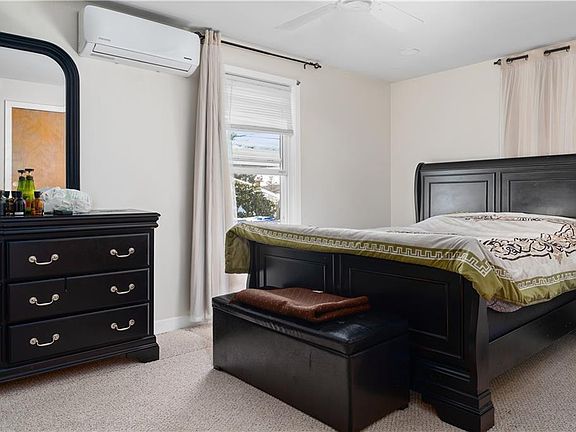 5th image of 46 Peach Hill Ave