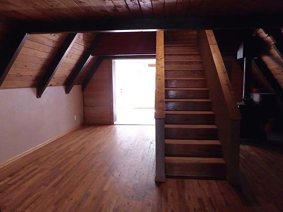5th image of 13 Cottonwood Ln