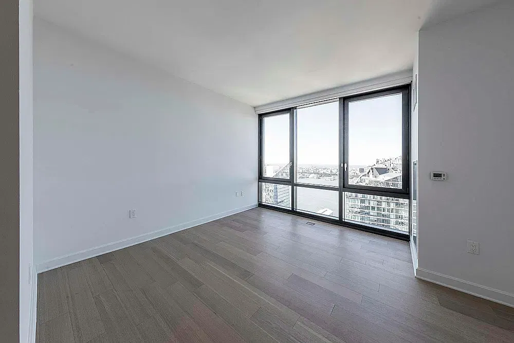21 West End Avenue — Photo 3