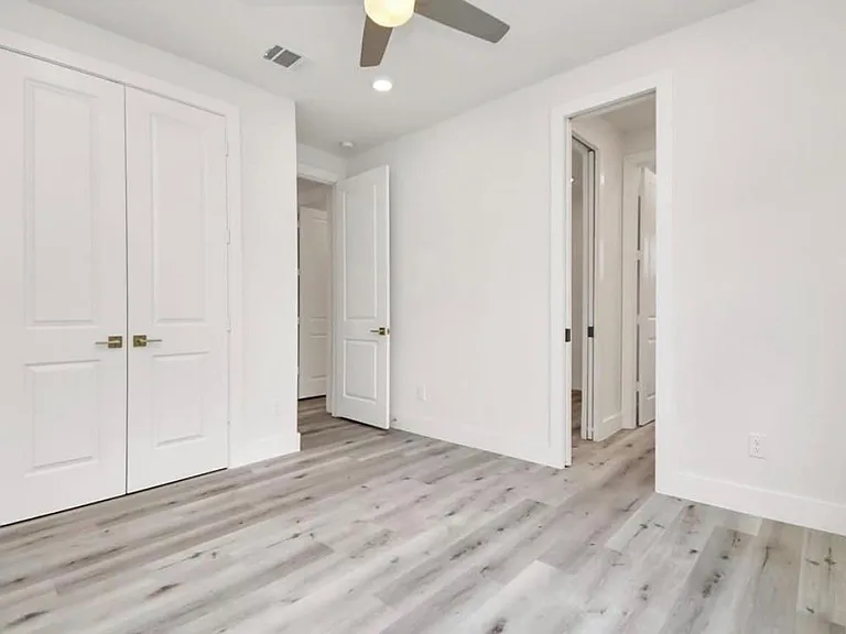 6555 Sealey St — Photo 24