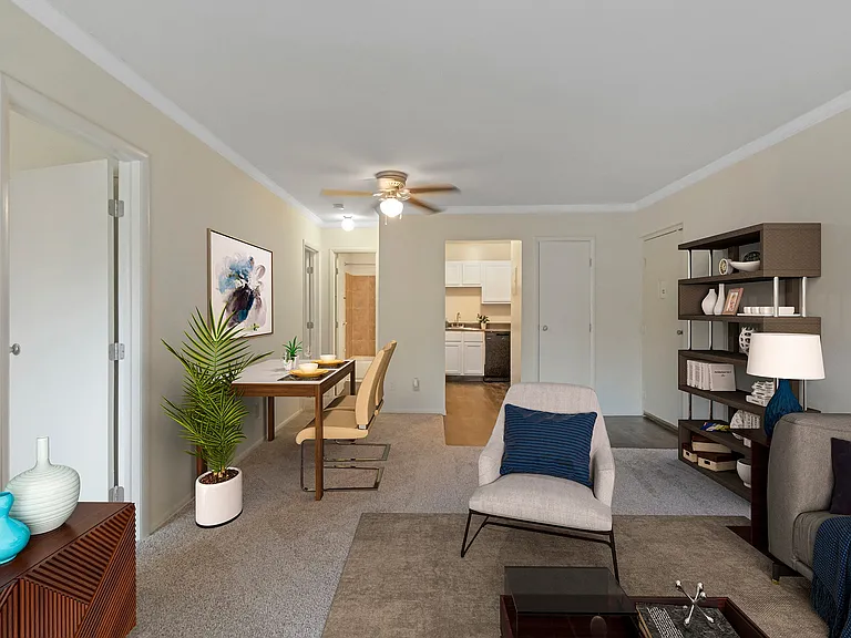 Romaine Court — Photo 16