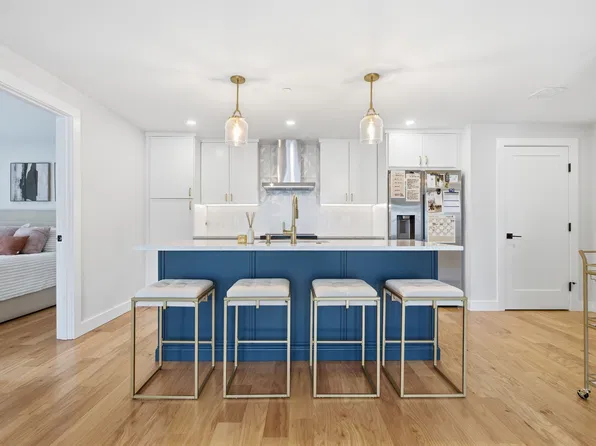 655 Saratoga St #4, Boston, MA 02128