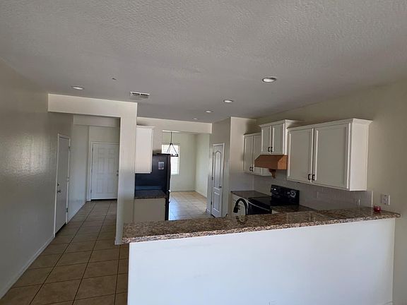 4th image of 4945 S 246th Ave