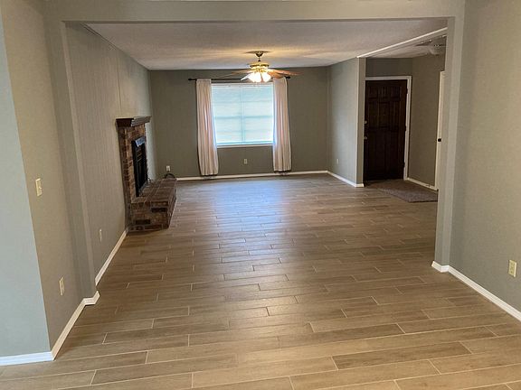 2nd image of 801 W Austin St